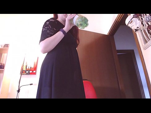 ❤️ A na-amanye ohu na-edo onwe ya n'okpuru nke hụrụ panties ruru unyi na nke na-atọ ụtọ ịme onwe ya mgbe ọ lechara vidiyo a! ❌ Anal porn